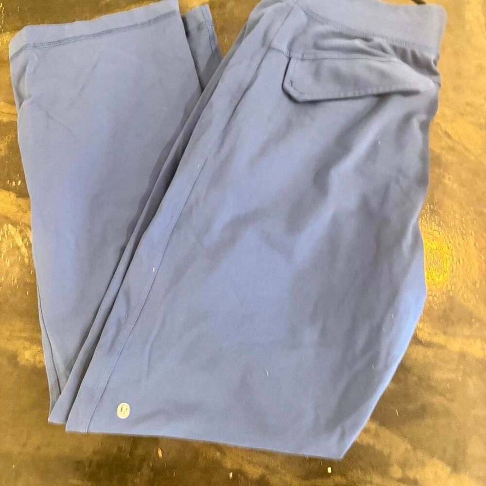 Lululemon Women's Blue and Navy Joggers-tracksuits